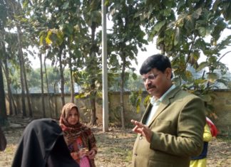 मतदाता पुनरीक्षण का उपजिलाधिकारी ने किया निरीक्षण