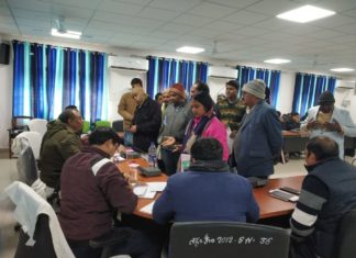 एडीएम व अपर पुलिस अधीक्षक ने तहसील दिवस में सुनी फरियादियों की समस्याएं