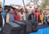 स्व. पंकज सिंह की चतुर्थ पुण्य तिथि पर नीरज सिंह क्षेत्र पंचायत सदस्य द्वारा गरीबो में कम्बल वितरण किया गया