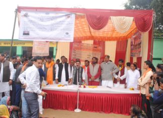 गंगा यात्रा को लेकर सांसद कौशाम्बी ने चयनित गांवों में लगाई चौपाल