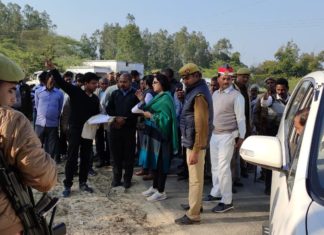 जिलाधिकारी के सीक्रेट मिशन ने उड़ाई जिले के सभी अधिकारियों की नींद ,ताबड़तोड़ जांचों से कामचोर अधिकारी व कर्मचारियों के फूले हाथ पाँव