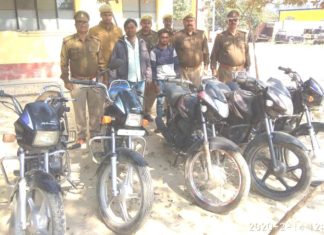 चोरी की 05 मोटर साइकिलों के साथ 02 शातिर मोटर साइकिल चोर गिरफ्तार