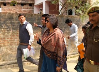 जिलाधिकारी के आदेश को हल्के में लेना लेखपाल को पड़ गया भारी ,जिलाधिकारी की सख्ती से भूमाफियाओं के हाथ पाँव फुले