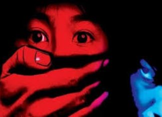 बाजार गई युवती के साथ हो गई ये घटना