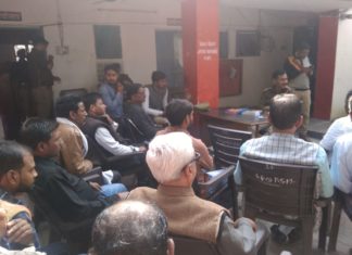 महराजगंज कोतवाली परिसर में पीस कमेटी की बैठक संपन्न हुई