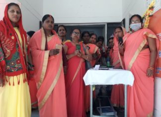 एसीएमओ ने स्वास्थ्य मेले का किया निरीक्षण