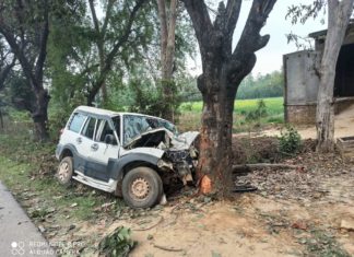 और जब इधर 120 पर कार का कांटा रुका उधर तीन लोगों की थम गई जिंदगी