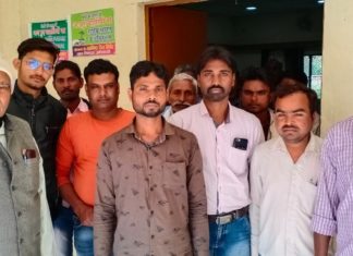 जिलाधिकारी क़े निर्देश पर असनी गांव के राजकुमार बने कार्यवाहक प्रधान