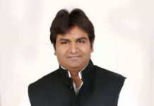 पूर्व मंत्री के पुत्र ने कोरोना पीड़ितों के लिए दिए 5 लाख रुपये