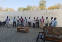 समाज सेवी राकेश सिंह ने पत्रकारों को दिया सिनेटाइज्रर माक्स गमछा देकर किया सम्मानित