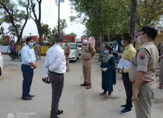 और जब हॉटस्पॉट के इस क्षेत्र में पहुँच गए पुलिस कमिश्नर और आईजी