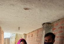 सभासद ने वार्ड में बंटवाया साबुन