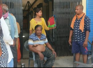 मामूली कहासुनी मे पूर्व रिटायर्ड फौजी को दबंगो ने हॉकी लाठी डन्डो से जमकर मारा पीटा ग्रामीणो के पहुंचने पर दबंग मौके से फरार