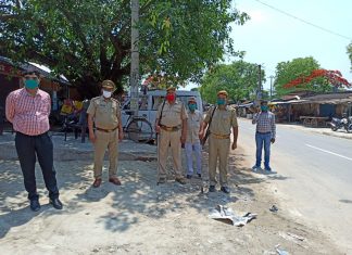 खुली दुकानो का किया निरीक्षण क्रेता विक्रेता मास्क सोशल डिस्टेसिंग का रखे ध्यान :उपजिलाधिकारी