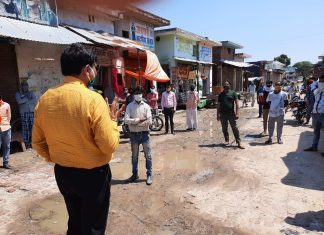 गलियां मोहल्ला कस्बो में सेनेटाइजर का करवाया गया छिड़काव