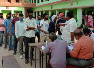 जिलाधिकारी बन रही श्रमिकों के लिए मसीहा,श्रमिकों को बसों से पहुँचाया जा रहा उनके घरों तक सुरक्षित
