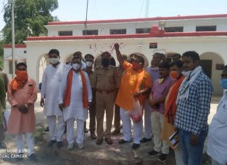 भाजपा जिलाध्यक्ष ने कोरोना योद्धाओ को किया सम्मानित