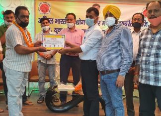 क्षेत्राधिकारी गोपीनाथ सोनी का किया गया सम्मान