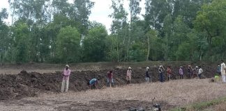 दबंग भू-माफियाओं के चंगुल से सरकारी जमीन को छुडवाया स्थानीय प्रशासन ने