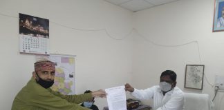 पत्रकार पर हुए हमले के मामले में पत्रकारों ने एसडीएम को सौंपा ज्ञापन