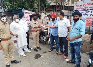 अखिल भारतीय उद्योग व्यापार मंडल द्वारा पुलिस कर्मियों को उच्च क्वालिटी के मास्क N95 वितरित किए गए