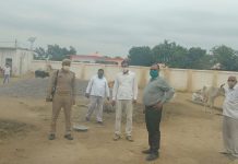 कान्हा गौशाला का ए डी एम ने किया निरीक्षण