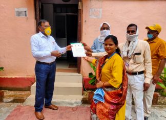 पत्रकार की हत्या पर पत्रकार समाज कल्याण समिति उत्तर प्रदेश रायबरेली के द्वारा सिटी मजिस्ट्रेट को सौंपा ज्ञापन