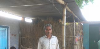 कॉलोनी का पैसा खाते में आते ही निकल गया ,पीड़ित को पता ही नहीं