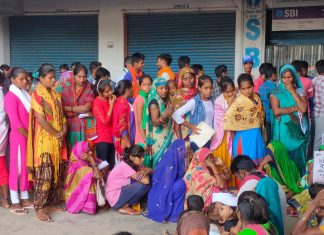 डीएम साहब इस समस्या का हल करवा दो! नहीं तो फिर इस कोविड-19 से कोई नहीं बचेगा
