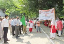 मेरी बेटी मेरा स्वाभिमान’’ की संचेतना रैली को जिलाधिकारी ने हरी झण्डी दिखाकर रवाना किया