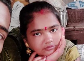 संदिग्ध परिस्थितियों में महिला ने लगाई फांसी