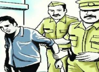 और जब आरोपी मय लड़की चढ़ा पुलिस के हत्थे