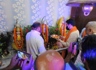 महर्षि वाल्मीकि जयन्ती के अवसर पर रामजानकी एवं हनुमान मन्दिरों में आयोजित हुआ रामायण पाठ