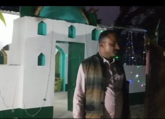 भाई चारे का मिशाल बना ईद मिलादुन नवी टिकरा वाली मस्जिद का लंगर