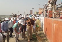 सीडीओ व एसपी ने गंगा स्वच्छता में लिया हिस्सा