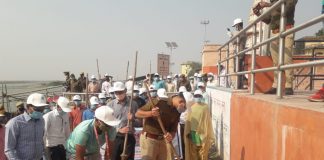 सीडीओ व एसपी ने गंगा स्वच्छता में लिया हिस्सा