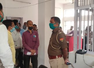 आखिर क्यो 2 घण्टे बाद पुलिस को दी गई उपडाकघर सलोन की तिजोरी में चोरी होने की सूचना