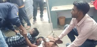 ट्रक की टक्कर से बाईक सवार युवक गम्भीर रूप से हुये घायल,जिलाअस्पताल रिफर