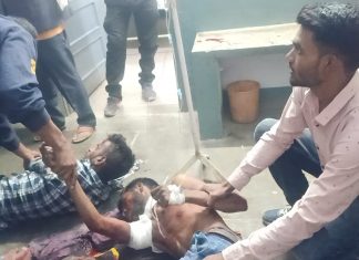 ट्रक की टक्कर से बाईक सवार युवक गम्भीर रूप से हुये घायल,जिलाअस्पताल रिफर