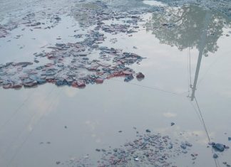 इस सड़क पर राहगीरों का इंतज़ार करते हैं यमराज