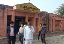 सीएचसी तिलोई का औचक किया निरीक्षण सीएमओ ने