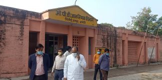 सीएचसी तिलोई का औचक किया निरीक्षण सीएमओ ने