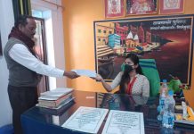 मिर्जामुराद में एक दिन की थानाप्रभारी बनी जान्हवी सिंह, सुनी फरियाद