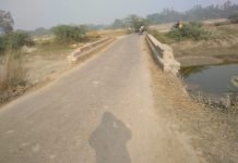 टूटी रेलिंग दे रही हादसों को दावत,जिम्मेदार मौन
