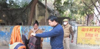 जिलाधिकारी ने पेश की मानवता की मिसाल
