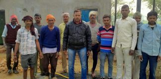 इस गाँव के धार्मिक स्थलों पर किया ग्राम प्रधान ने नेक कार्य