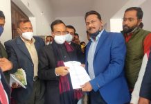 ऑनलाइन शिक्षा से वंचित प्राइमरी कक्षा के छात्रों को विद्यालय आने की अनुमति दी जाए- अरविन्द श्रीवास्तव