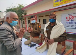 गाड़ी चलाते समय सीट बेल्ट एवं हेलमेट का करें प्रयोग