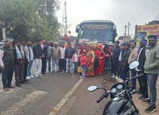 श्री रामलला तीर्थ अयोध्या के जगतपुर के भक्तों ने किया दर्शन