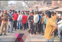 डम्फर की चपेट में आने से स्कूटी सवार महिला की हुई दर्दनाक मौत